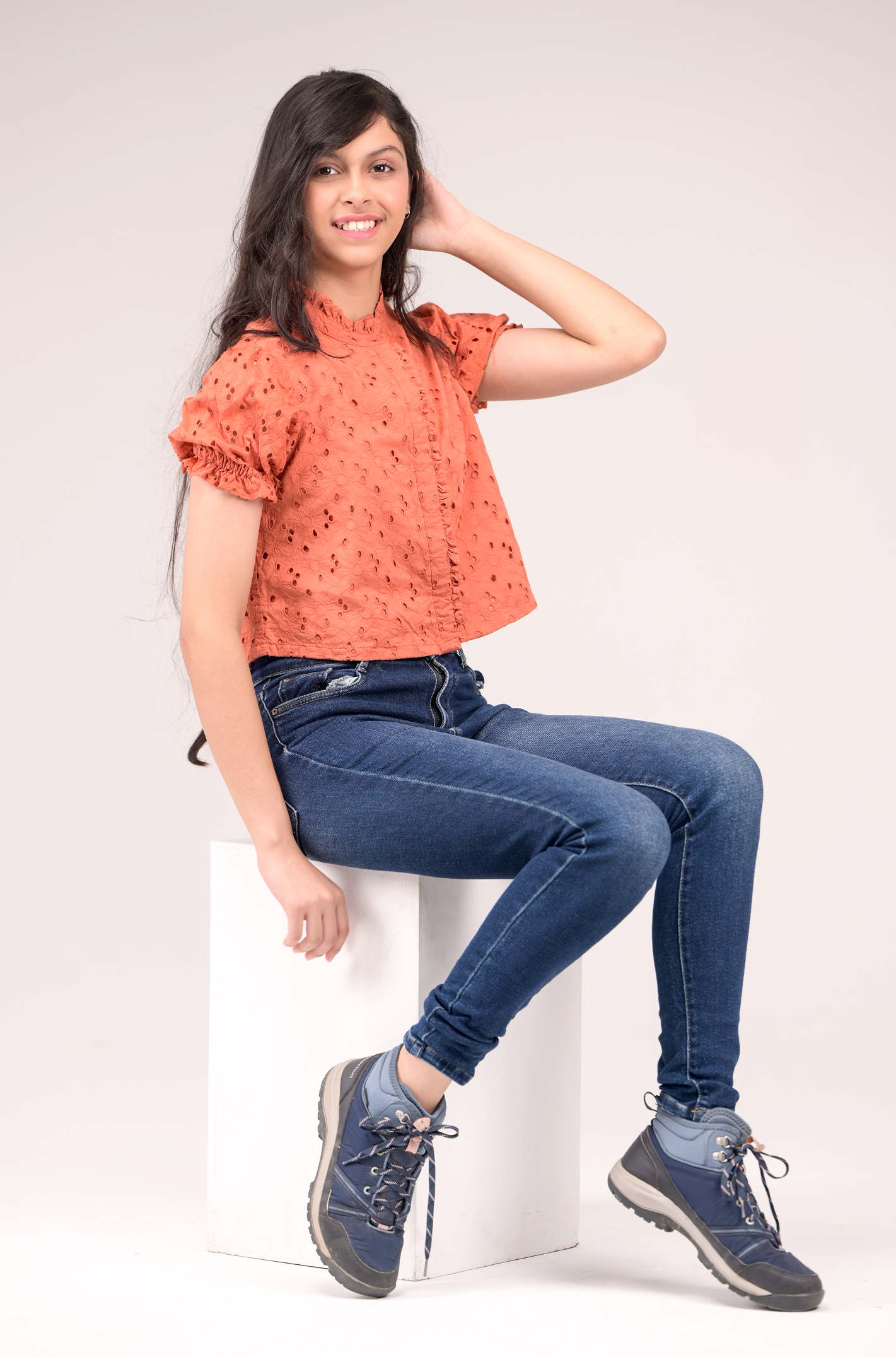 Collared-top with soft gathers