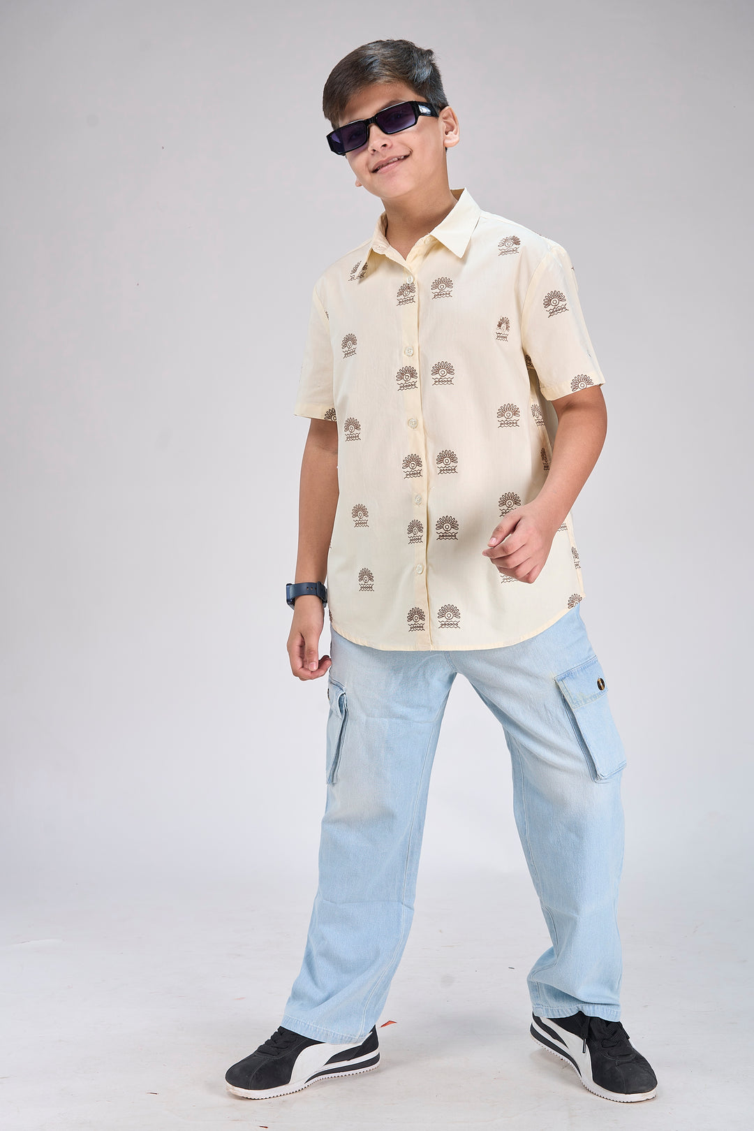 Stylish Poplin Shirt with All-Over Detailing