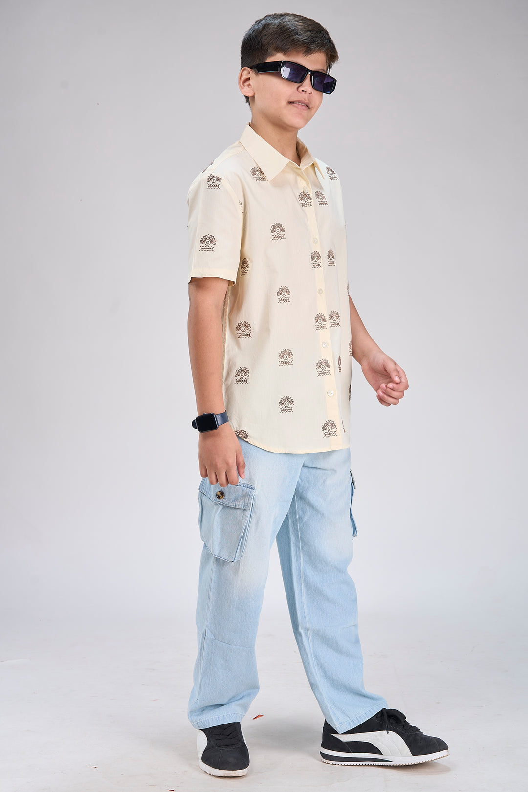 Stylish Poplin Shirt with All-Over Detailing