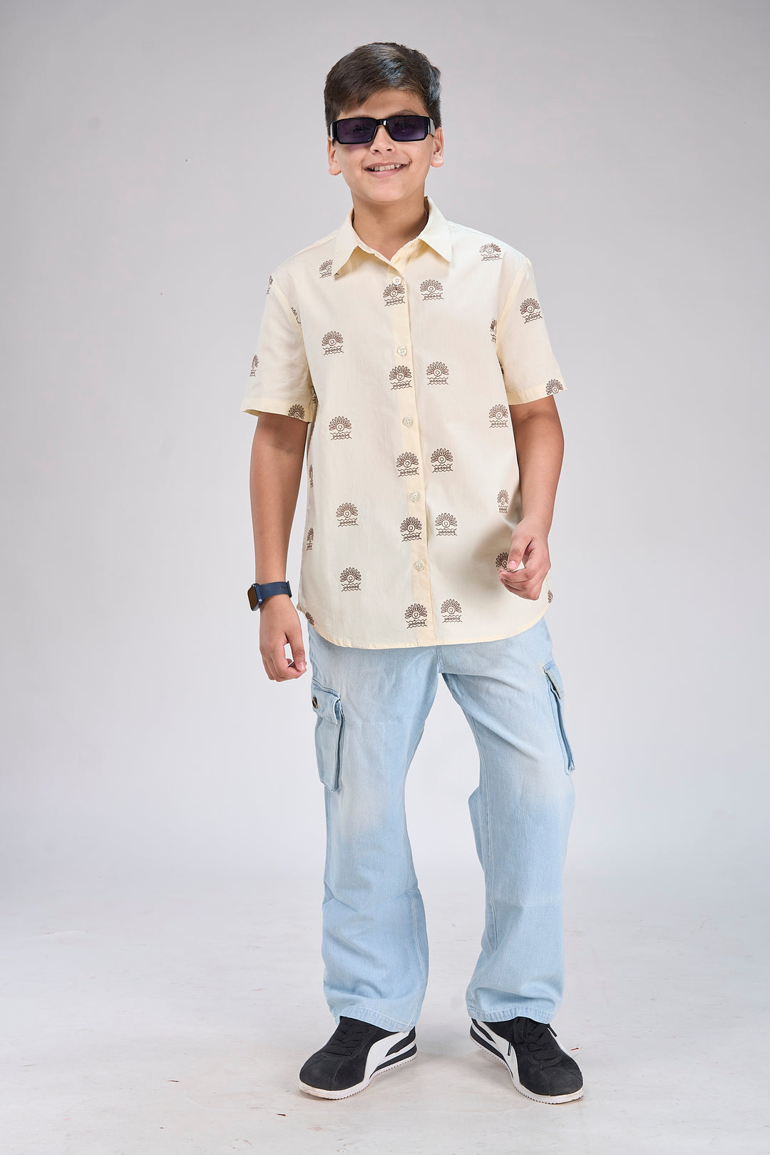 Stylish Poplin Shirt with All-Over Detailing