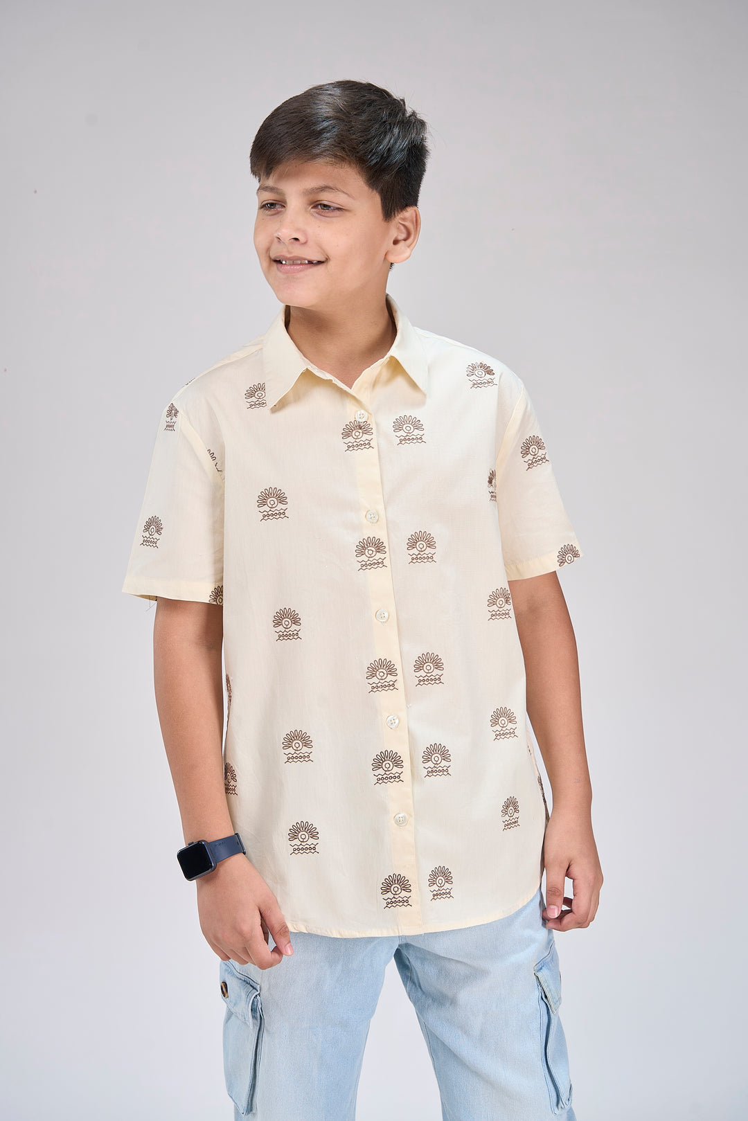 Stylish Poplin Shirt with All-Over Detailing
