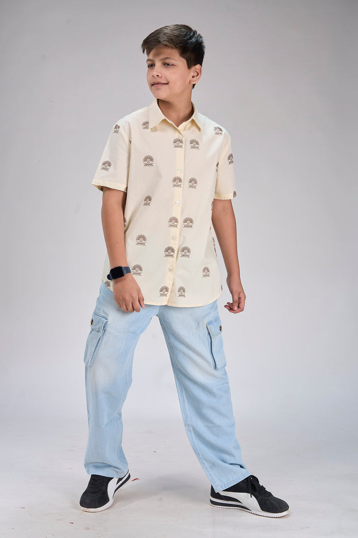 Stylish Poplin Shirt with All-Over Detailing