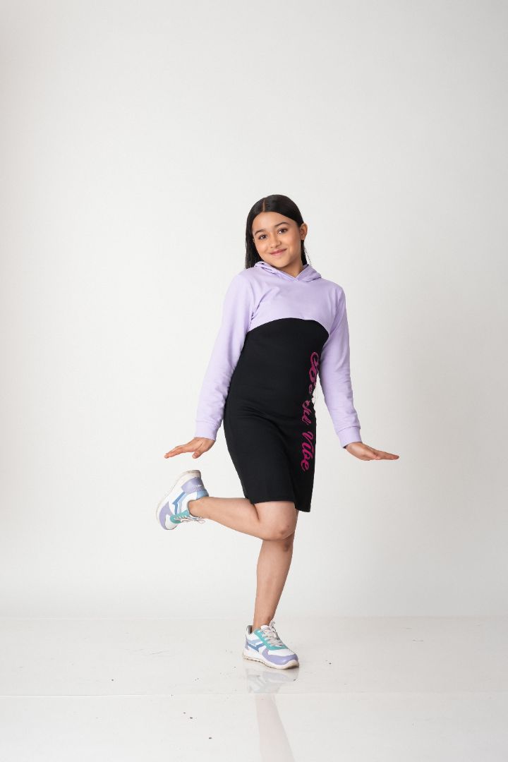 Girls 2-Piece trendy Summer Outfit Set – Black Dress with Print & Hoodie Shrug