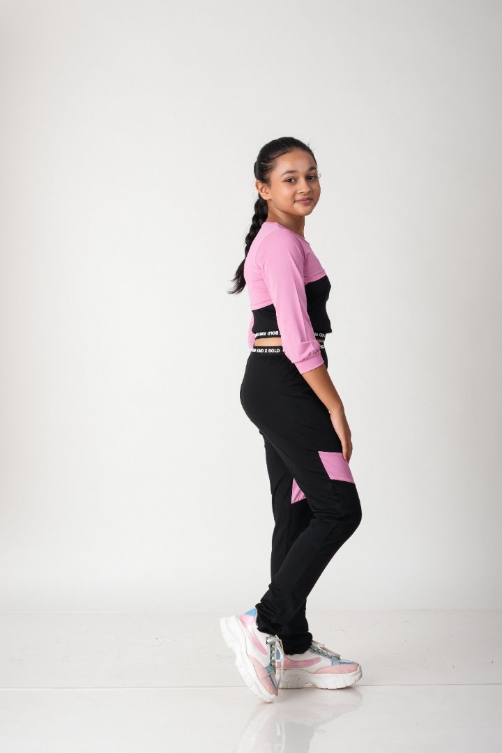 ATHLZR Colorblock Three-Piece Activewear Set – Pink & Black