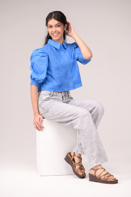 Puff-sleeved top