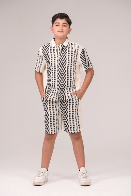 Trendy Black-White Jacquard Weave Shorts