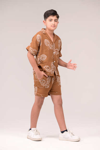 All-Over Leaf Pattern Embroidered Shorts